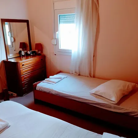 Case de vacanță Orfanidishaus 300 M απο παραλια ορφανιου - Orfánion